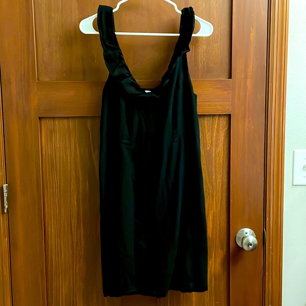 Old Navy V Neck Dress Black